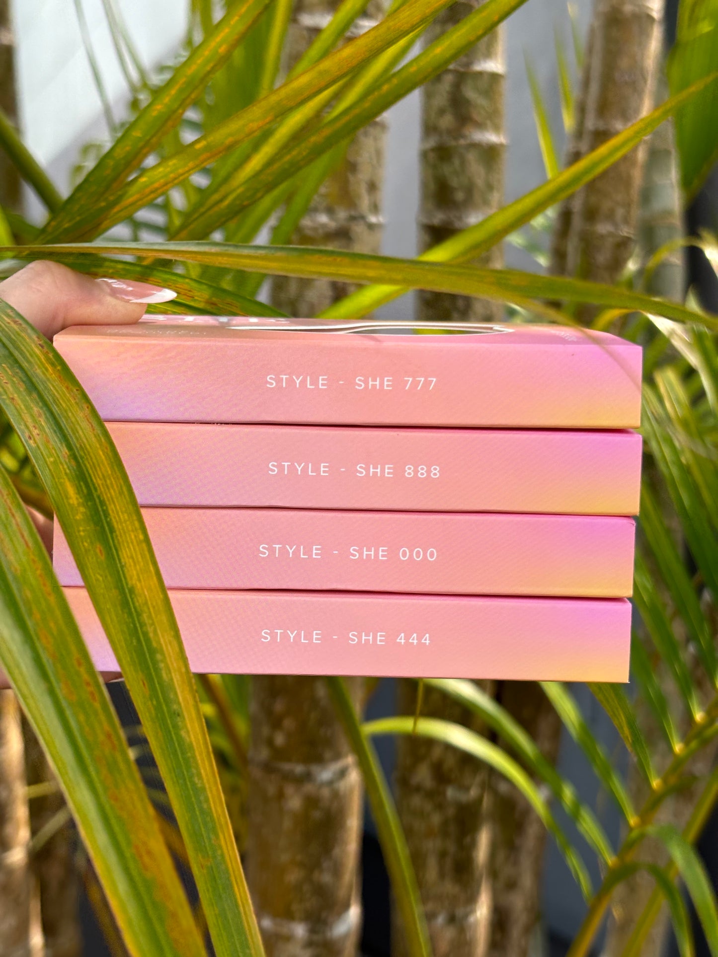 Pre-glued Cluster lashes