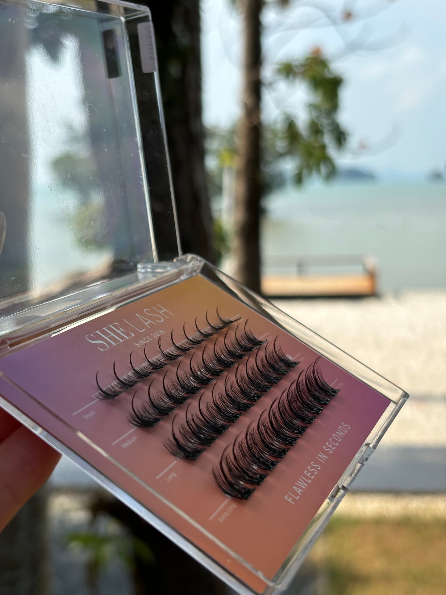 Pre-glued Cluster lashes